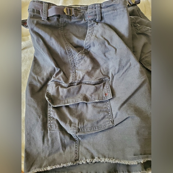 Gray Jean shorts - Picture 3 of 4